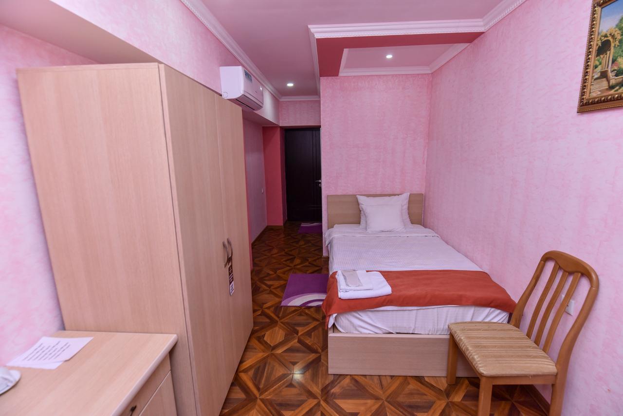 Gayane Hotel Alaverdi Extérieur photo
